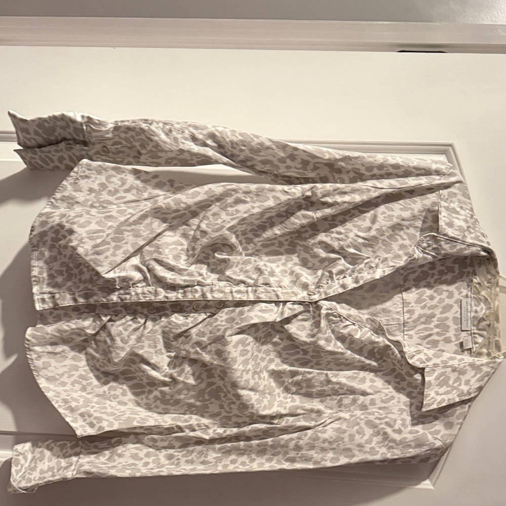 New York & Company White and Gray Blouse